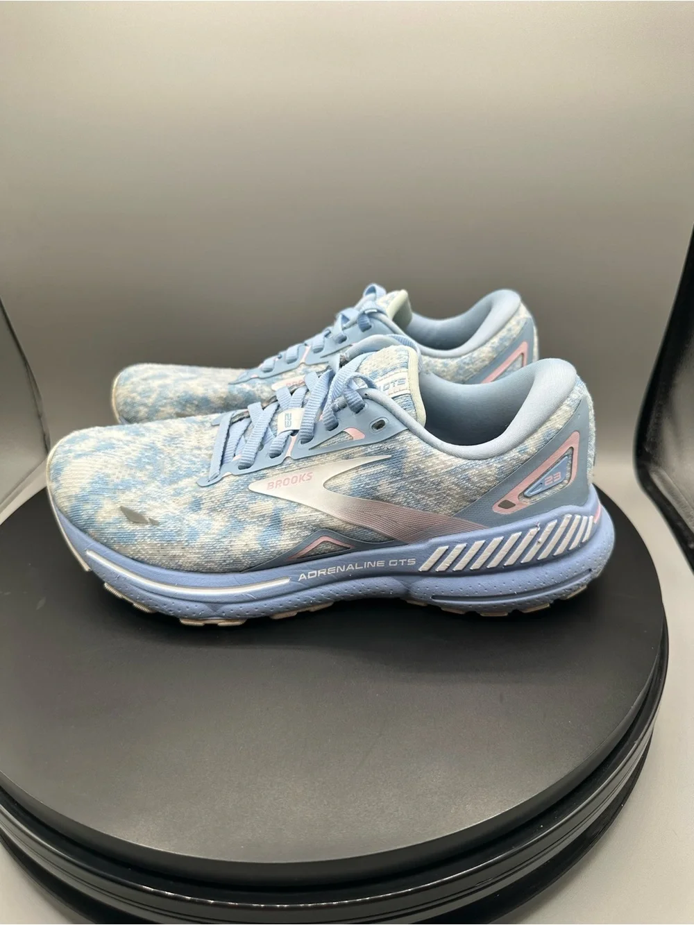 Brooks Adrenaline GTS 23 Running Sneakers Womens 7 B Light Blue Cloud Marble